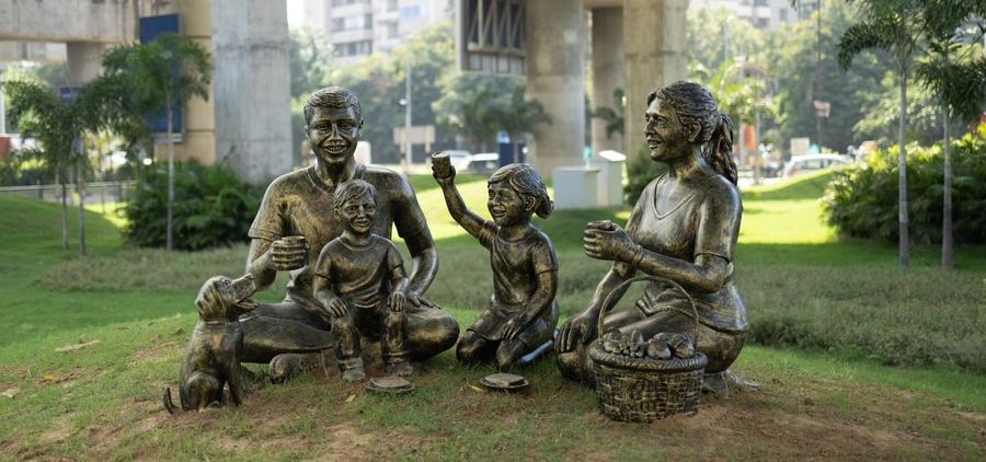 MAX Estates Sculptures, Gurugram, photo 4 of 8, by Paperplane