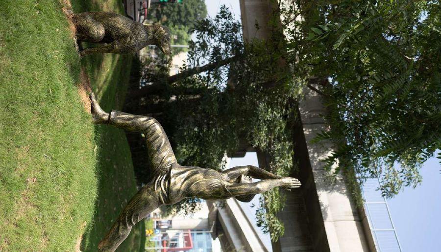 MAX Estates Sculptures, Gurugram, photo 5 of 8, by Paperplane
