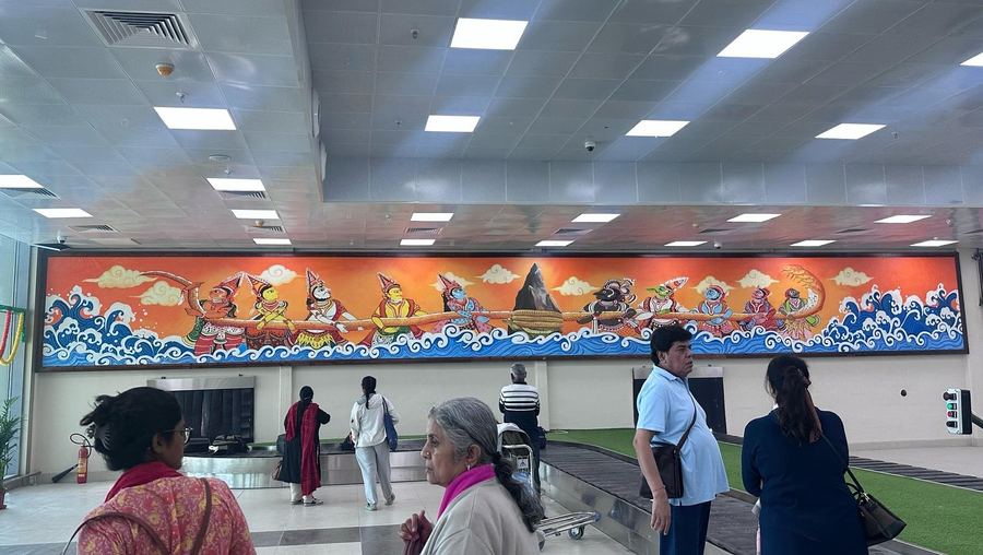 Prayagraj Airport Mural, Prayagraj, photo 2 of 7, by Paperplane