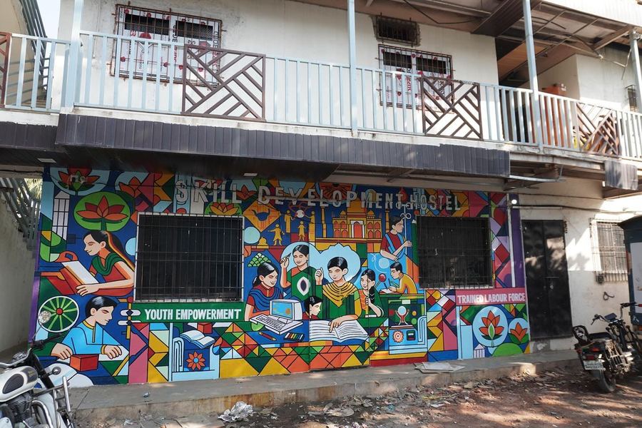 Skill Development Hostel Mural, Mumbai, photo 4 of 4, by Paperplane